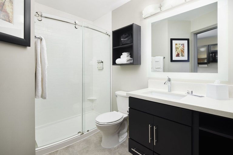 Bathroom 5, Candlewood Suites LEBANON, Wilson