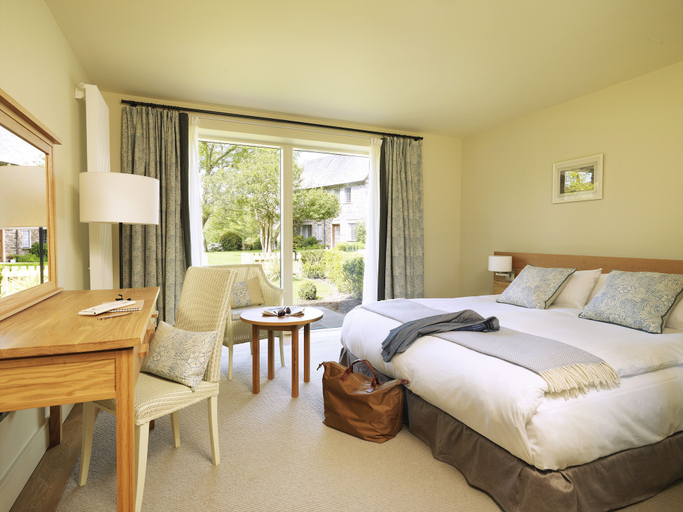 Bedroom 2, Ard na Sidhe Country House Hotel