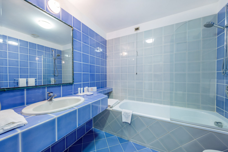 Bathroom 5, Luna Lughente, Olbia-Tempio