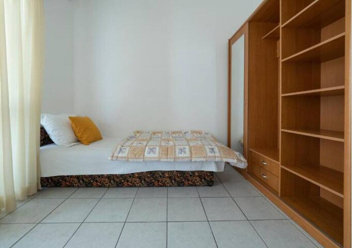 Bedroom 3, Mediterranean Guest House Balkan