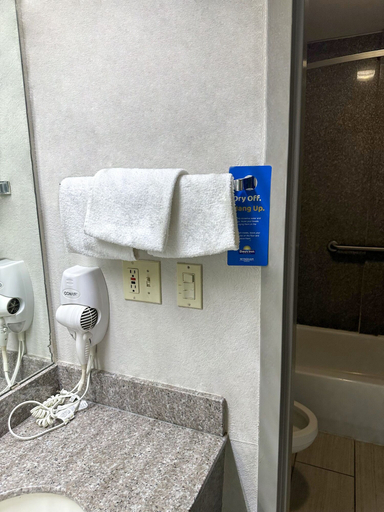 Bathroom 4, Days Inn & Suites by Wyndham Opelousas, Saint Landry