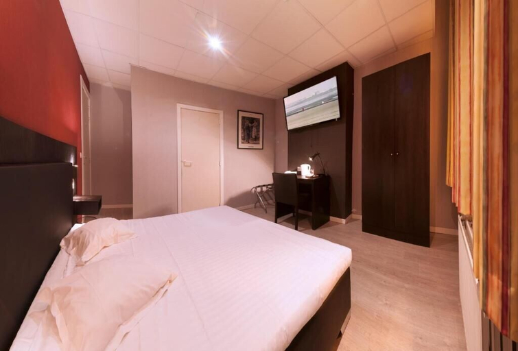 Bedroom 3, Alpha Hotel, West-Vlaanderen