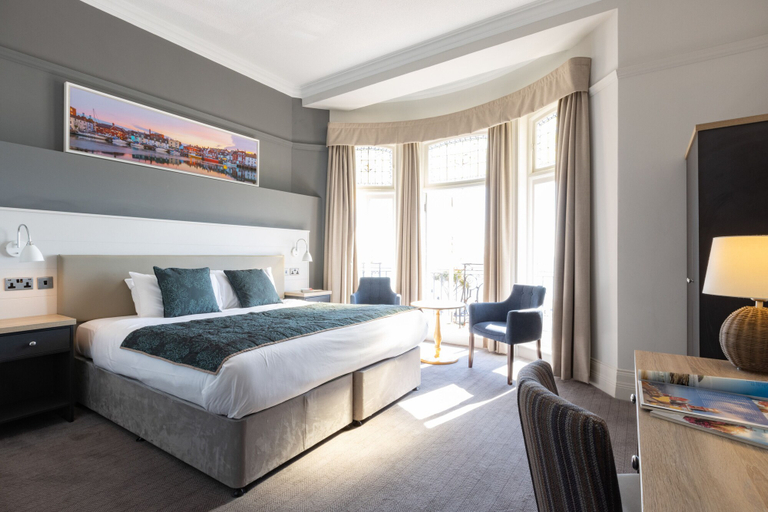 Bedroom 2, The Royal Hotel, Dorset