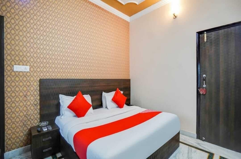 Bedroom 5, Silk Inn Luxury At No Cost, Lucknow
