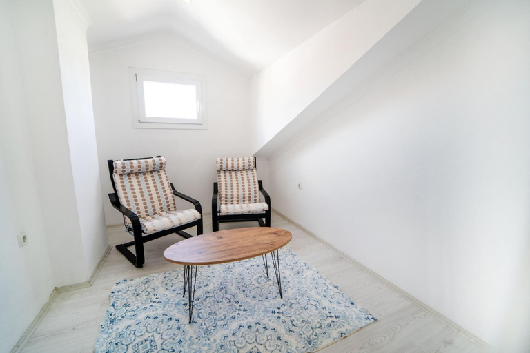 Room 4, Flat With Mountain View in Fethiye, Fethiye