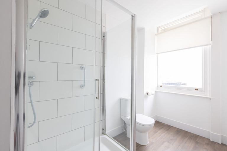Bathroom 3, The Burlington Hotel, East Sussex