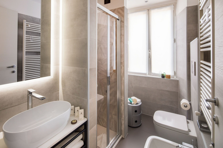 Bathroom 4