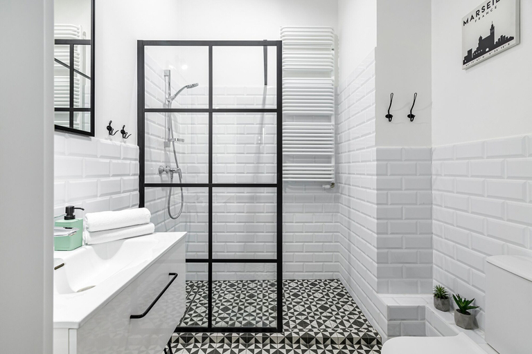 Bathroom 3, Homewell Apartments Żelazko, Poznań City