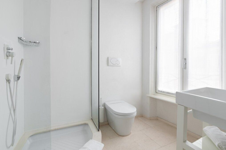 Bathroom 4, Eurostars Florence Boutique, Florence