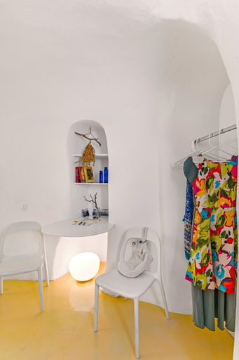 Bedroom 5, Sensyo Caves, South Aegean