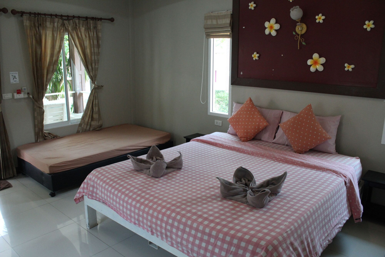 Bedroom 4, Bee Orchid Pool Villa, Pattaya