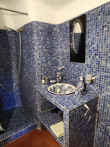 Bathroom 3, Cuevas Andalucia, Granada