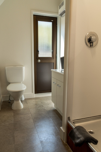 Bathroom 3, Turner Heights Townhouses, Queenstown-Lakes