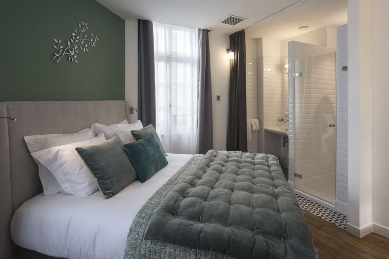 Bedroom 24