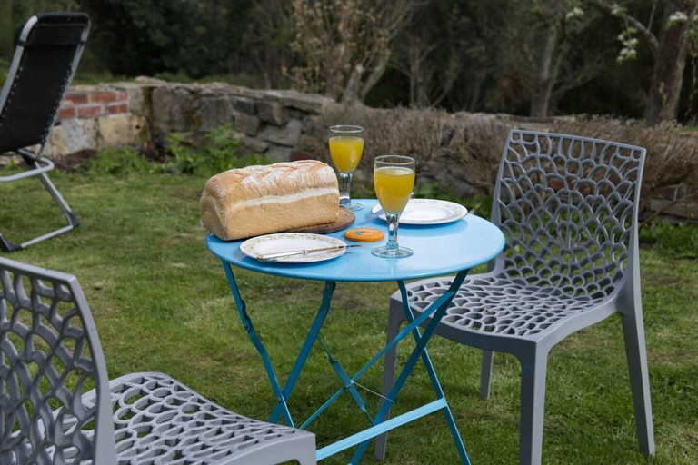 Food & Drinks 4, Cottage - Sleeps 2 - Garden - Parking, Gateshead