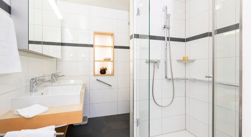 Bedroom 4, Park-Hotel am Rhein - Gesundheitshotel und Residenzen, Rheinfelden