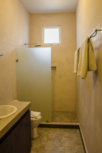 Bathroom 4, Marionetas, Mérida