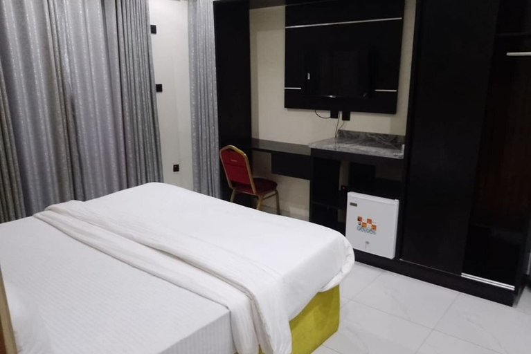 Bedroom 2, Imperial Boni Hotels and Resorts, Akure North