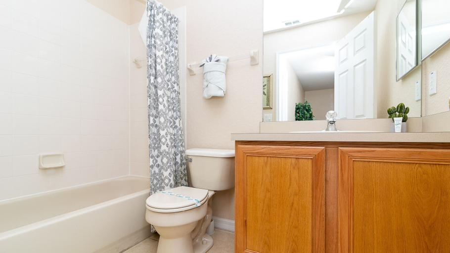 Bathroom 3, The Regal Hideaway, Polk