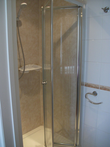 Bathroom 3, Grosvenor House, Torbay