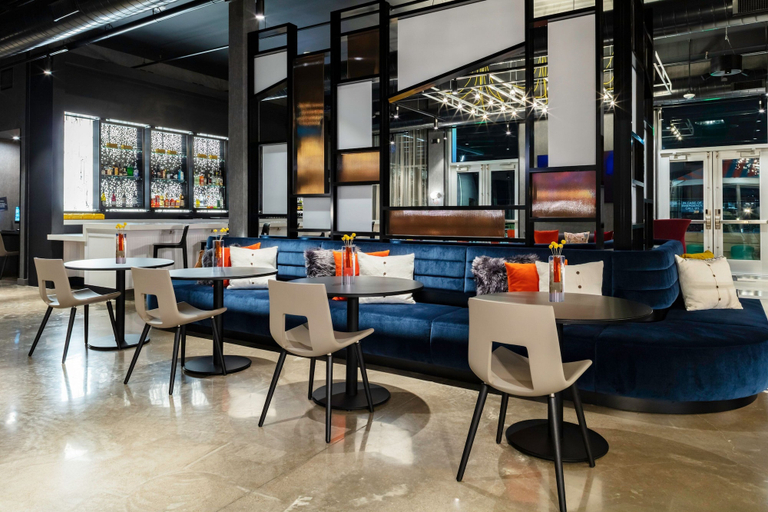 Food & Drinks 5, Aloft by Marriott Dallas Arlington South, Arlington