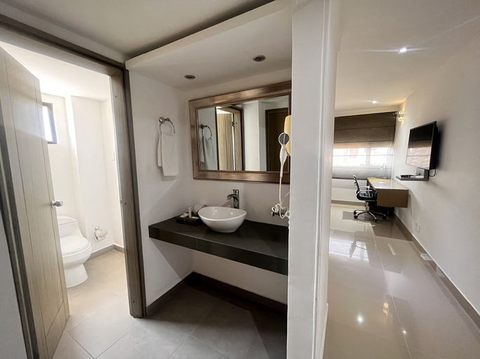 Bathroom 5, Hotel Barranquilla Plaza, Barranquilla