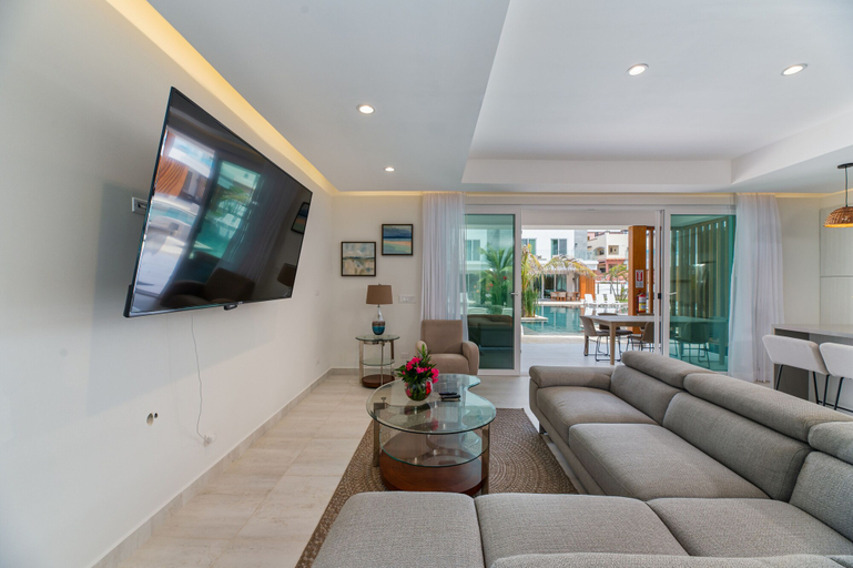 Living area 5, Ocean One Roatan, Roatán