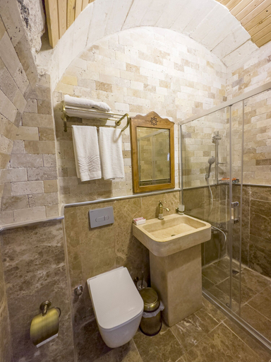 Bathroom 5, Palmyra Boutique Hotel, Merkez