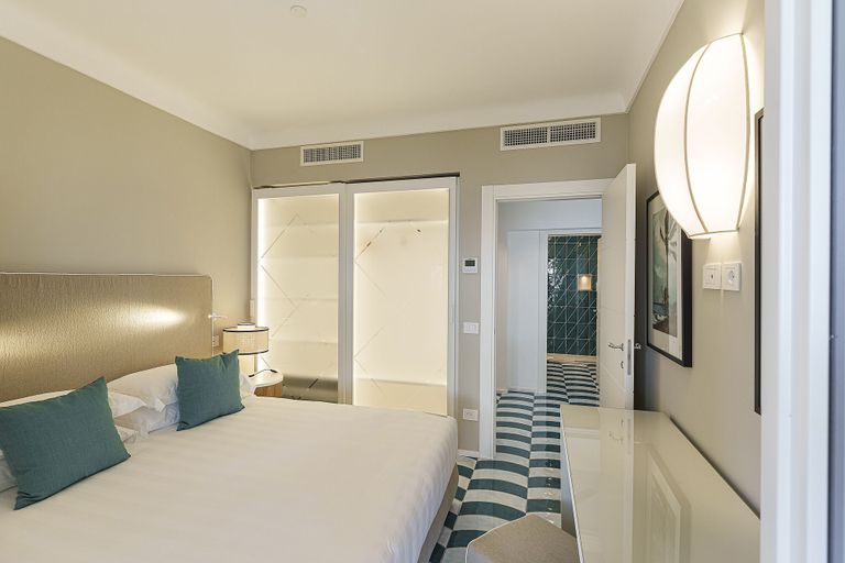 Bedroom 4, Costa Del Capitano Seaside Villas, Napoli