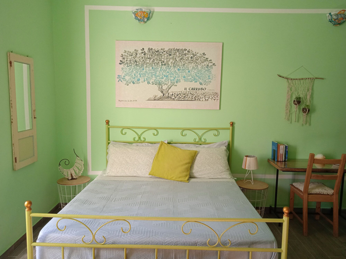 Bedroom 4, La casa di Aneupe, Syracuse