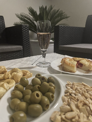 Food & Drinks, A casa dei miei, Brindisi