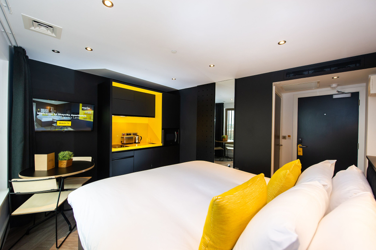 Bedroom 2, Staycity Aparthotels, Dublin Castle, Dublin