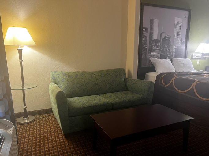 Others 5, Super 8 by Wyndham IAH West/Greenspoint, Houston