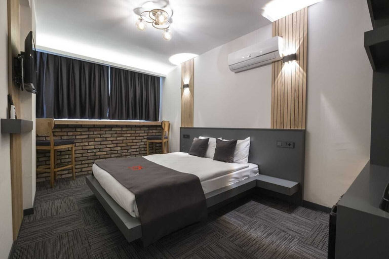 Bedroom 3, Dewy Hotel, Çiğli