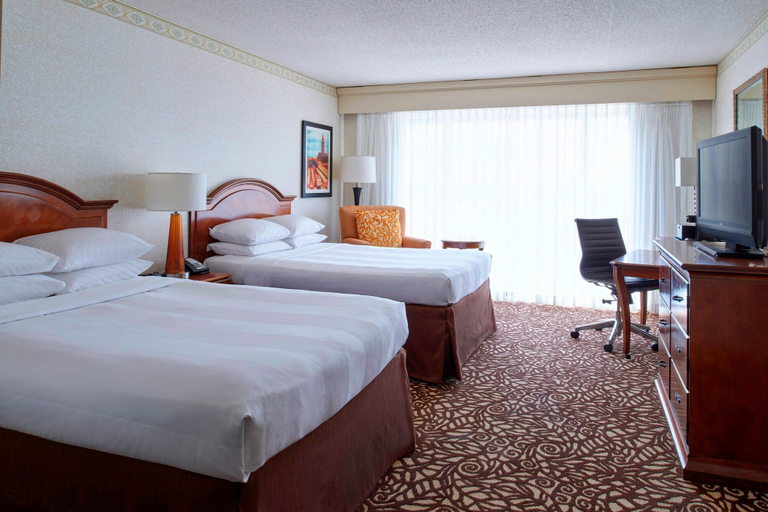 Bedroom 3, Marriott Milwaukee West, Waukesha