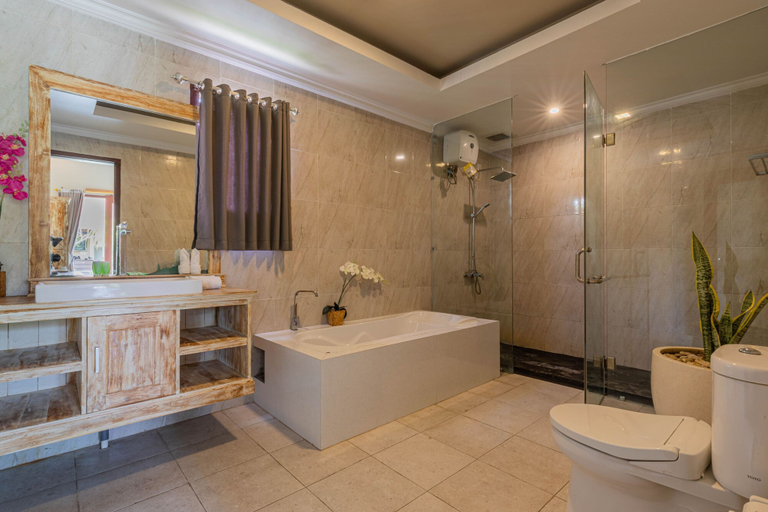 Bathroom 3, Favorit Bungalows, Klungkung