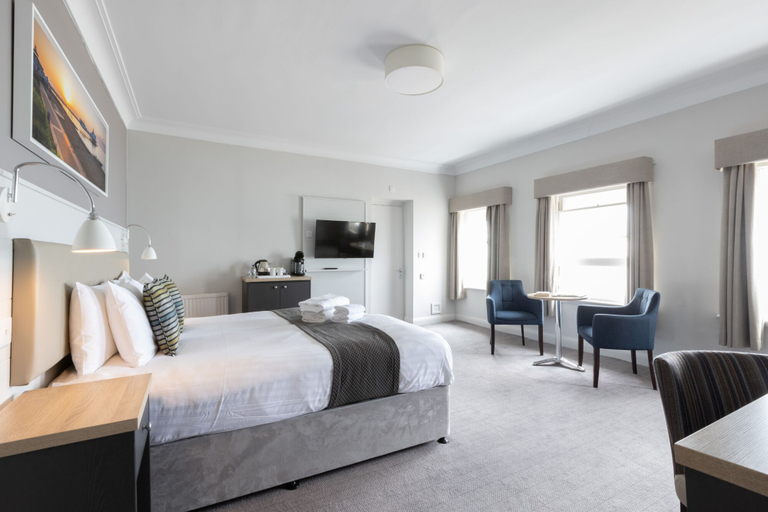 Bedroom 2, The Burlington Hotel, East Sussex