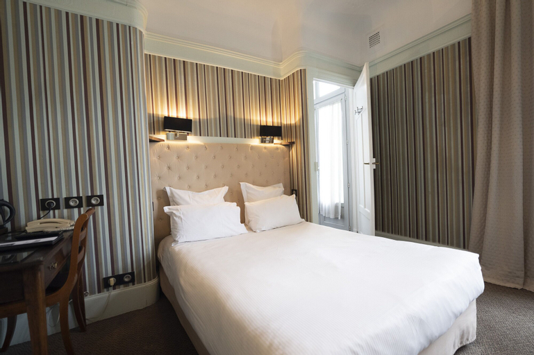Bedroom 8