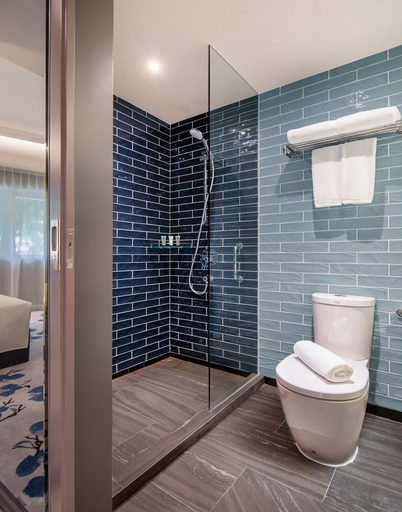 Bathroom 11