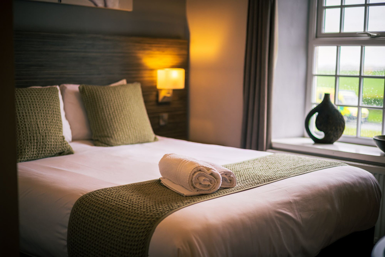 Bedroom 2, The Three Horseshoes, Durham