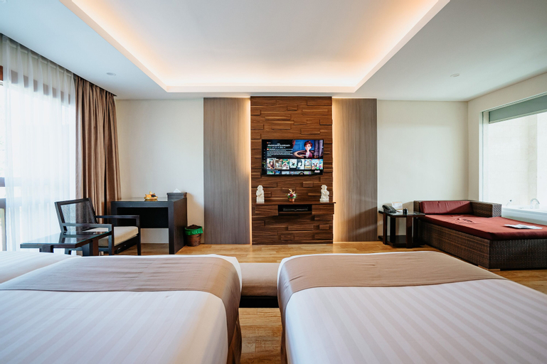 Bedroom 32