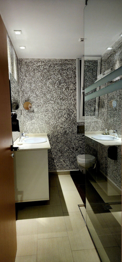 Bathroom 5, 3B Suites Boutique Hotel, Sarandës