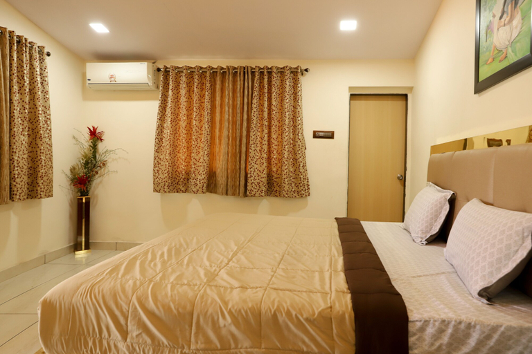 Bedroom 2, Raaj Resort, Raigarh