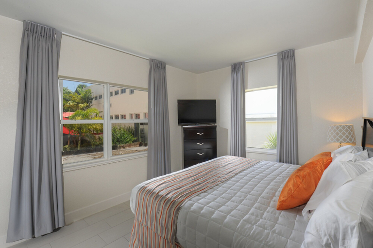 Bedroom 2, Soleado Hotel, Broward