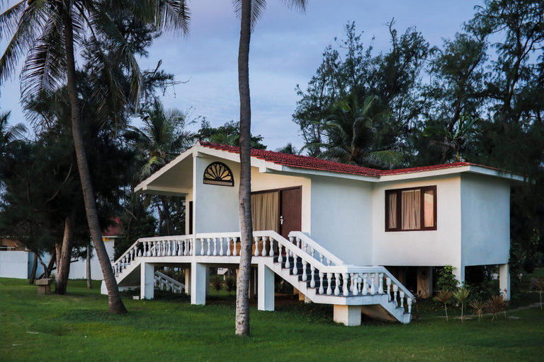 Exterior & Views 2, VGP Golden Beach Resort, Kancheepuram