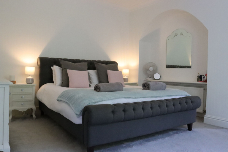 Bedroom 3, Bozeat House - Country Retreat, Northamptonshire