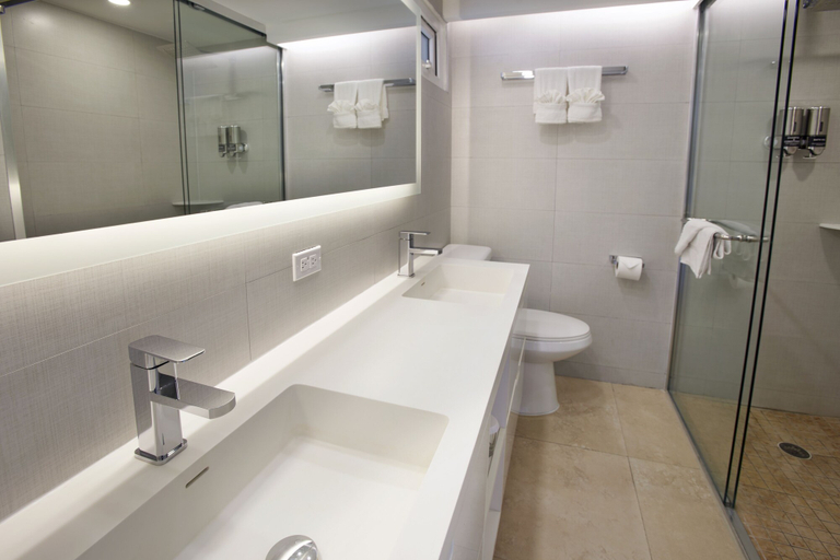 Bathroom 5, Tamarijn Aruba All Inclusive