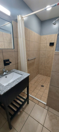 Bathroom 2, HOTEL BLUE, Volusia