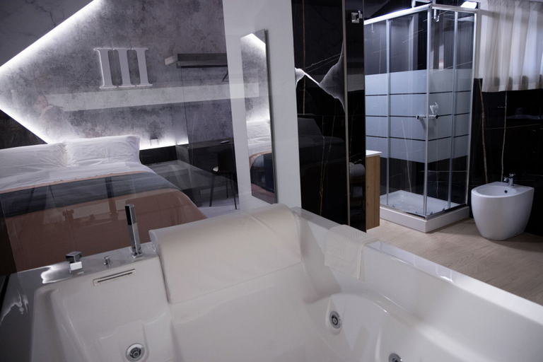 Bathroom 5, Lauria Luxury Room, Caltanissetta