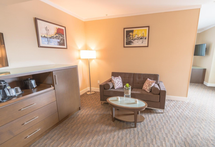 Others 5, Mstar Hotel, Kitimat-Stikine